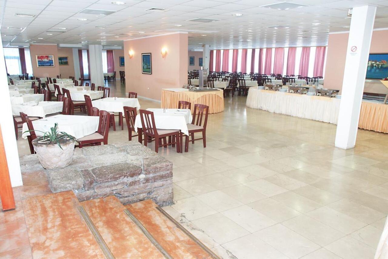 Hotel Kamelija Donja Lastva Exterior foto
